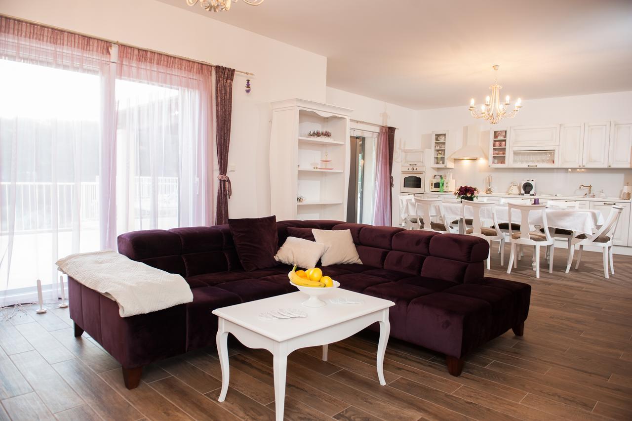 Luxury Villa Kate - In Lucice Bay With Turquoise Sea, Amazing Seaviews, And Heated Pool Милна Экстерьер фото