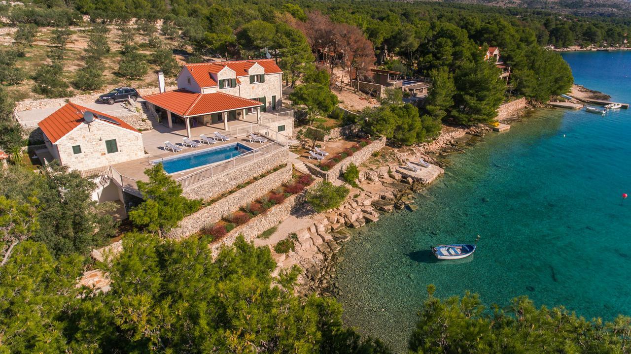 Luxury Villa Kate - In Lucice Bay With Turquoise Sea, Amazing Seaviews, And Heated Pool Милна Экстерьер фото