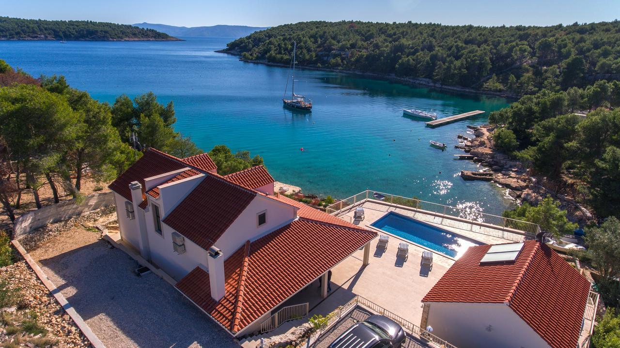 Luxury Villa Kate - In Lucice Bay With Turquoise Sea, Amazing Seaviews, And Heated Pool Милна Экстерьер фото