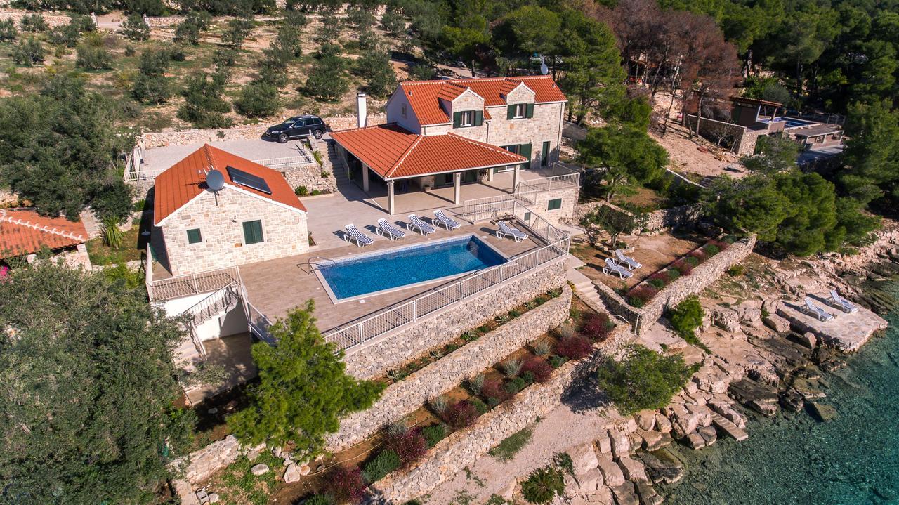 Luxury Villa Kate - In Lucice Bay With Turquoise Sea, Amazing Seaviews, And Heated Pool Милна Экстерьер фото