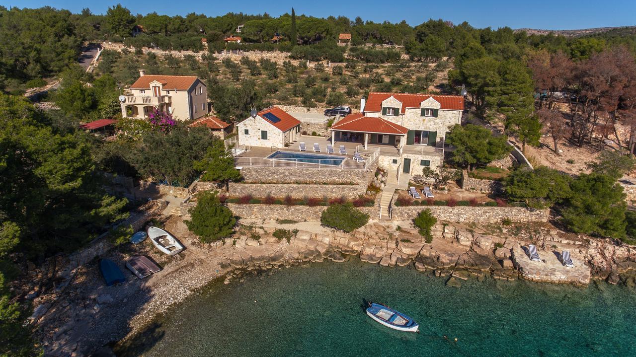 Luxury Villa Kate - In Lucice Bay With Turquoise Sea, Amazing Seaviews, And Heated Pool Милна Экстерьер фото